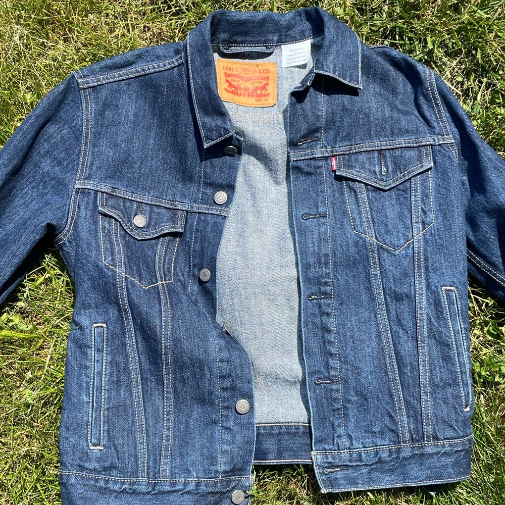 Levis Trucker Jacket, Medium, Dark Wash
